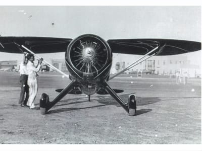 Hall Bulldog at Cleveland OH, front view